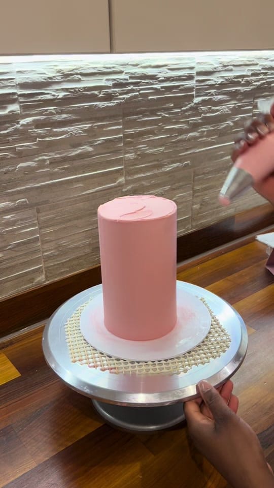 Post 1 by enobakes on TikTok (video)