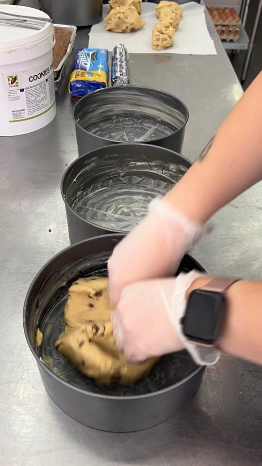 Post 8 by Elle’s Bakery 🍪 on TikTok (video)