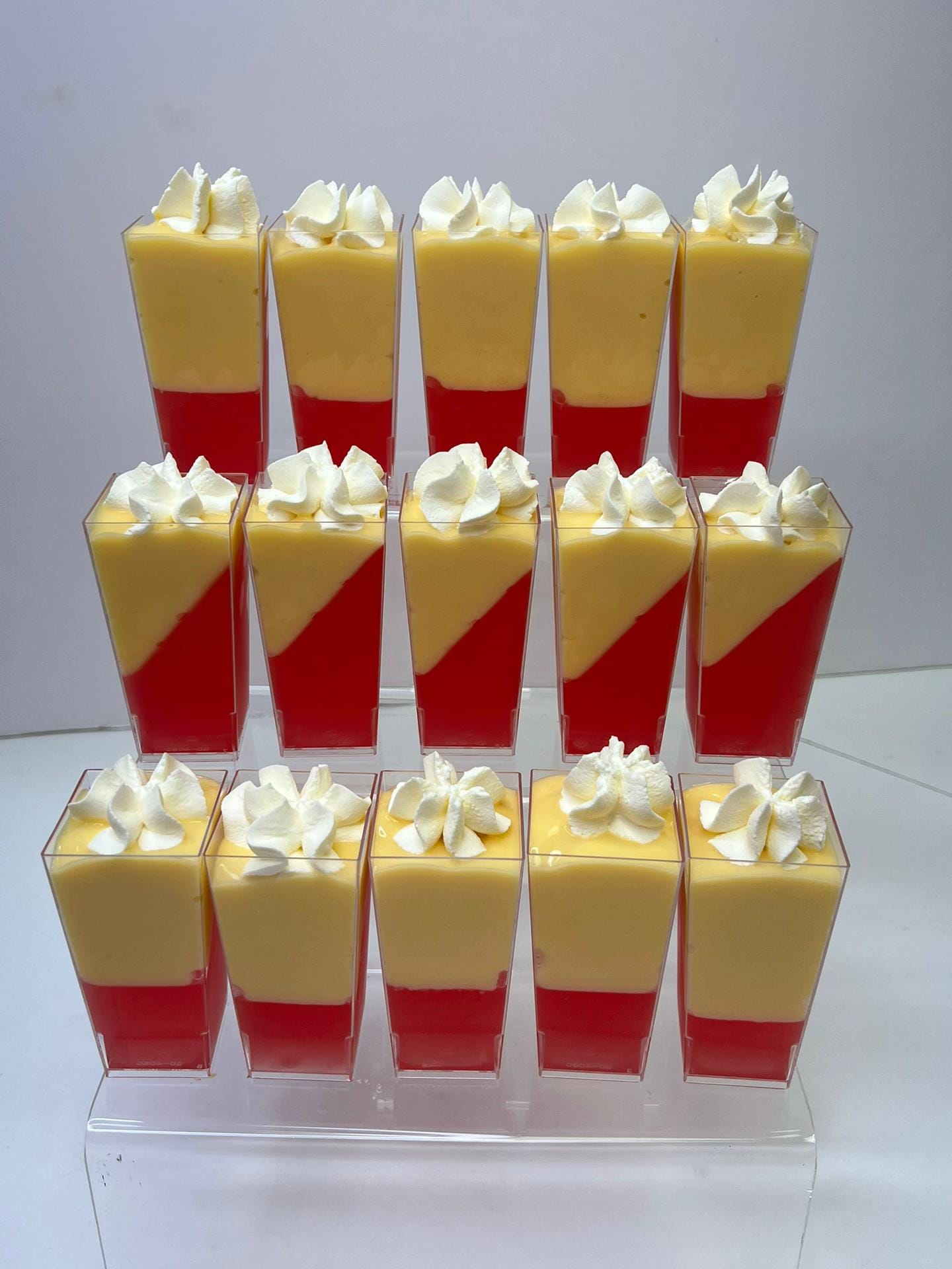 Post 1 by IVCAKES on TikTok (video)