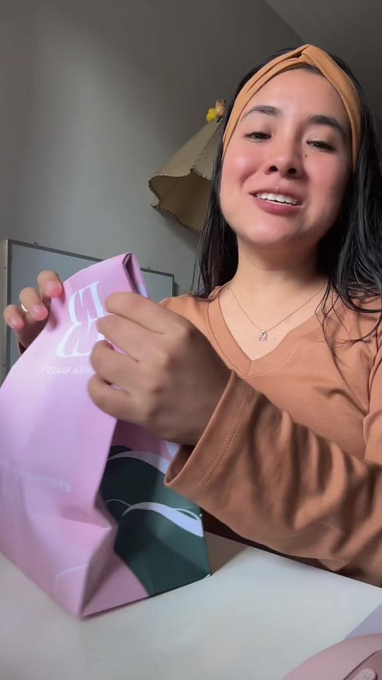 Post 6 by Lin on TikTok (video)