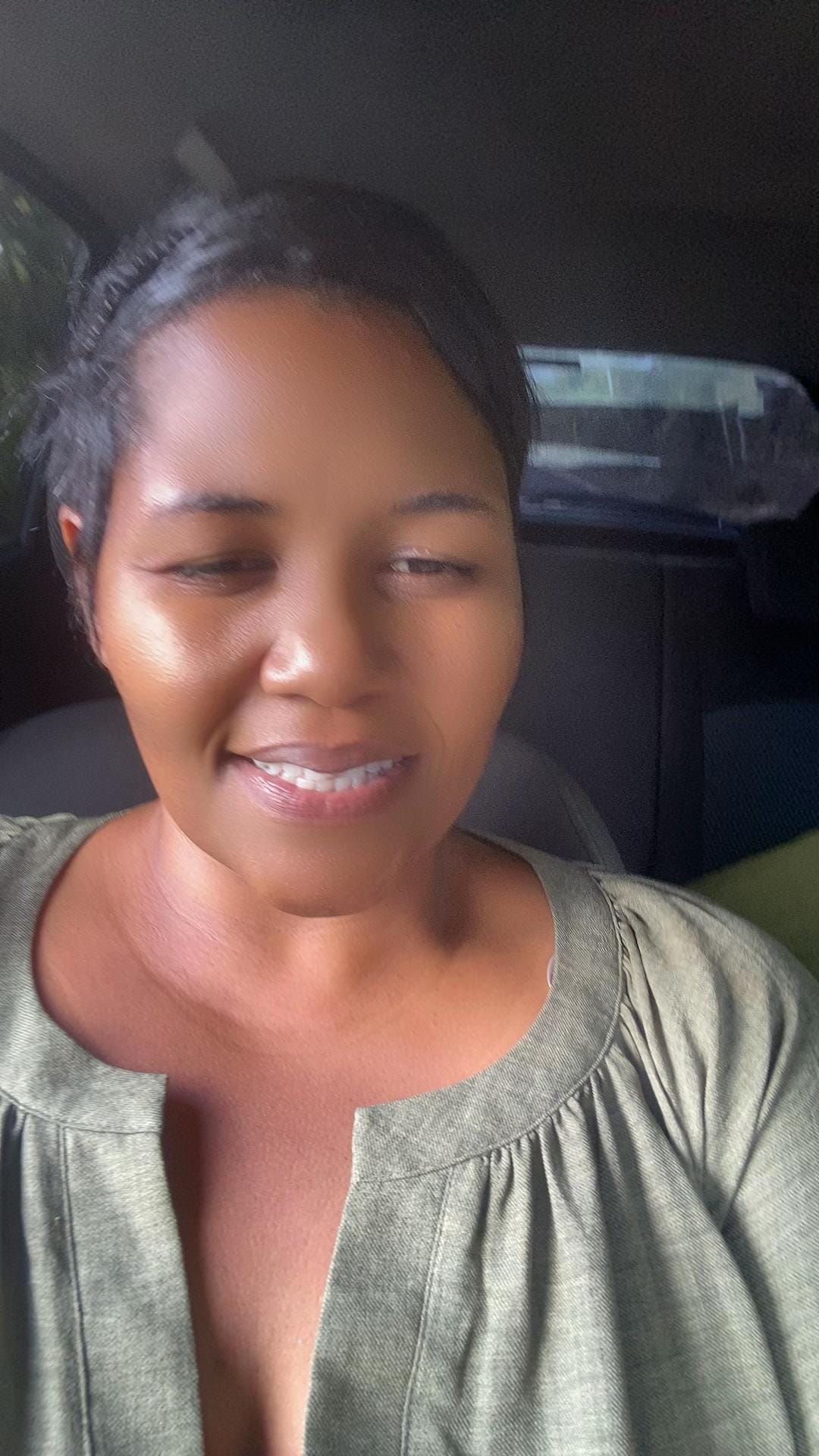 Post 3 by Stephanie Rowe D_Karkery on TikTok (video)