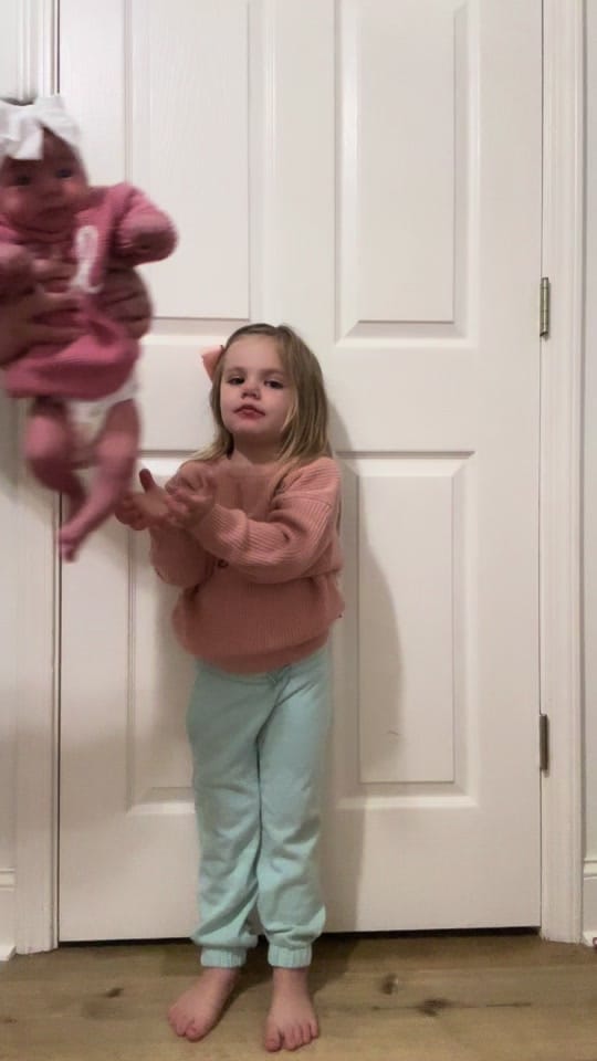 Post 4 by ANGIE CHRISTINE on TikTok (video)