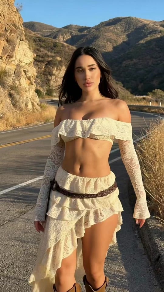Post 7 by Victoriaxx👩🏻‍🏫 on TikTok (video)
