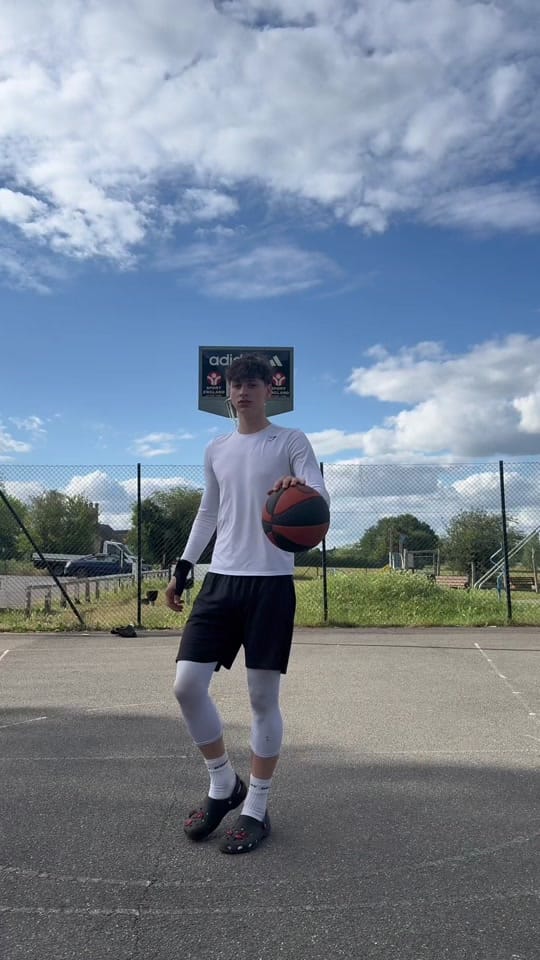 Post 1 by RST on TikTok (video)
