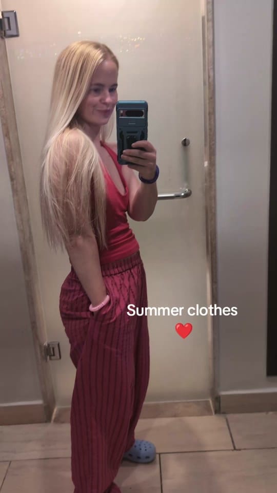 Post 8 by Cairi on TikTok (video)