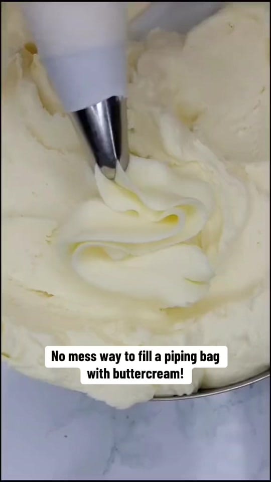 Post 10 by CAKE DECORATING & BAKING TIPS on TikTok (video)