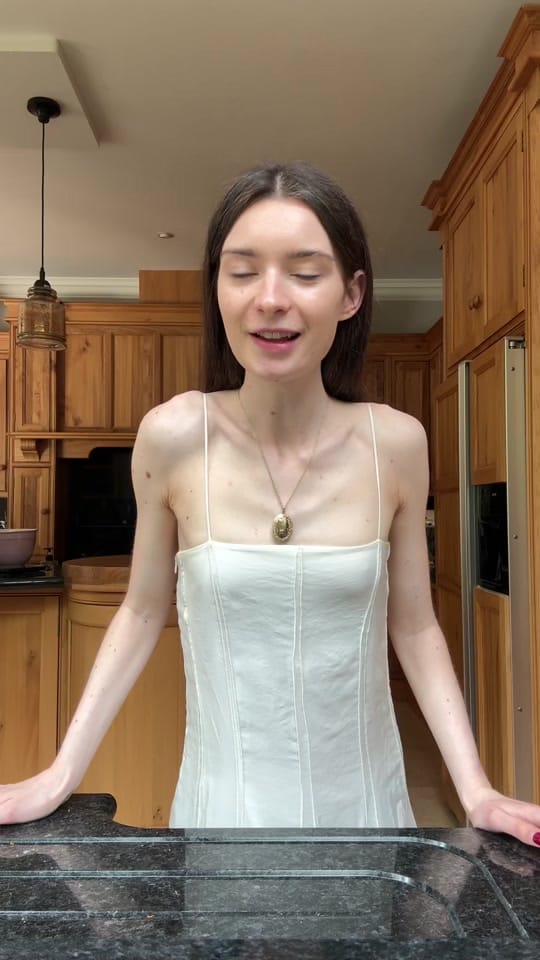 Post 6 by Imogen Casey on TikTok (video)