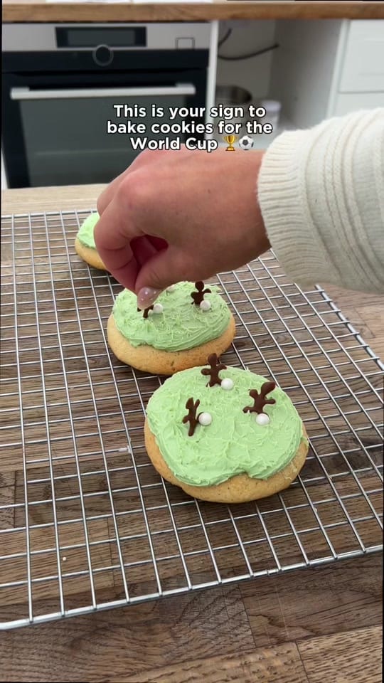 Post 4 by The Big Bakes🍰 on TikTok (video)