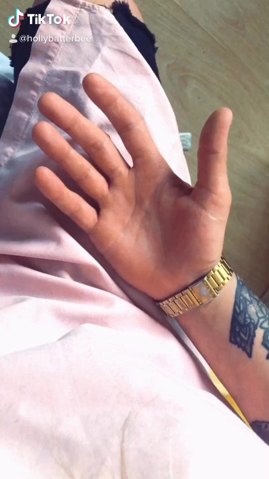 Post 9 by Holly Batterbee on TikTok (video)