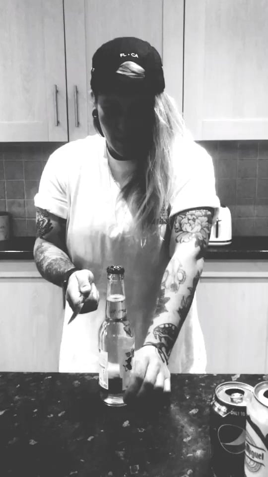 Post 5 by Holly Batterbee on TikTok (video)