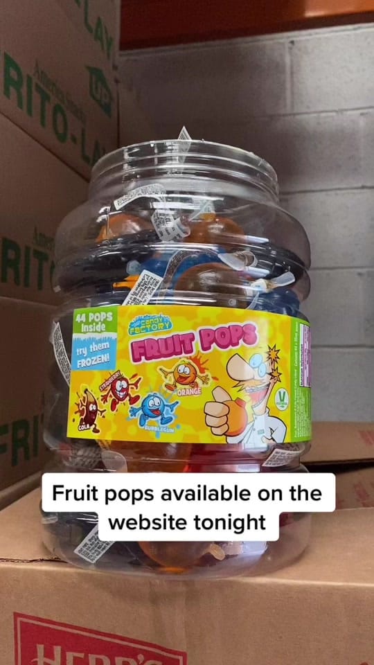 Post 4 by Rainbow Sweets on TikTok (video)