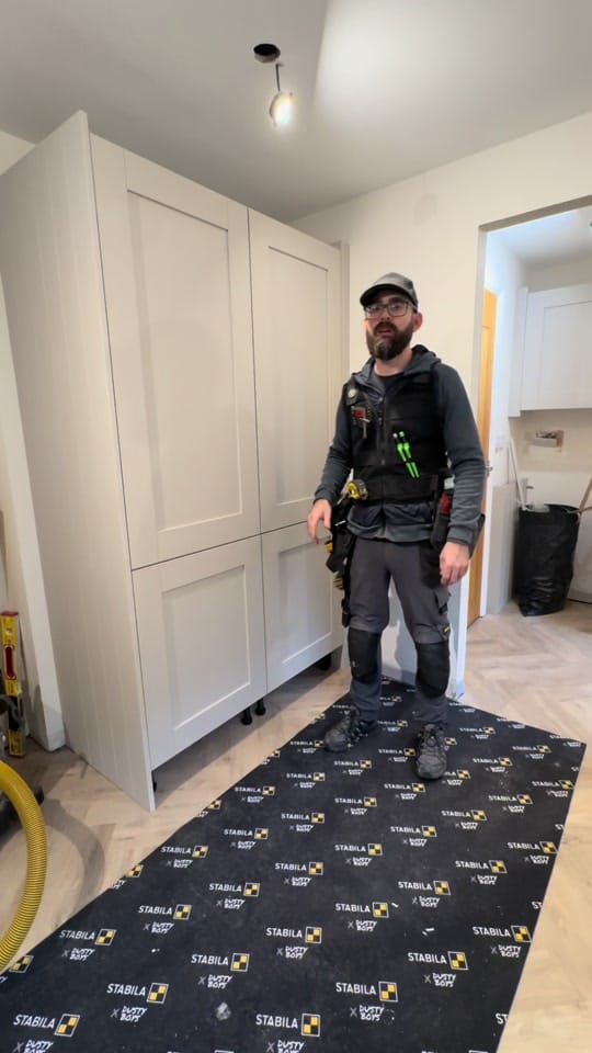 Post 5 by John Jones on TikTok (video)