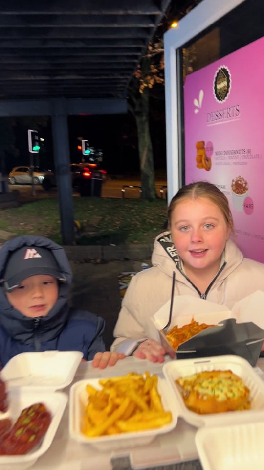 Post 2 by MAMBO’S on TikTok (video)