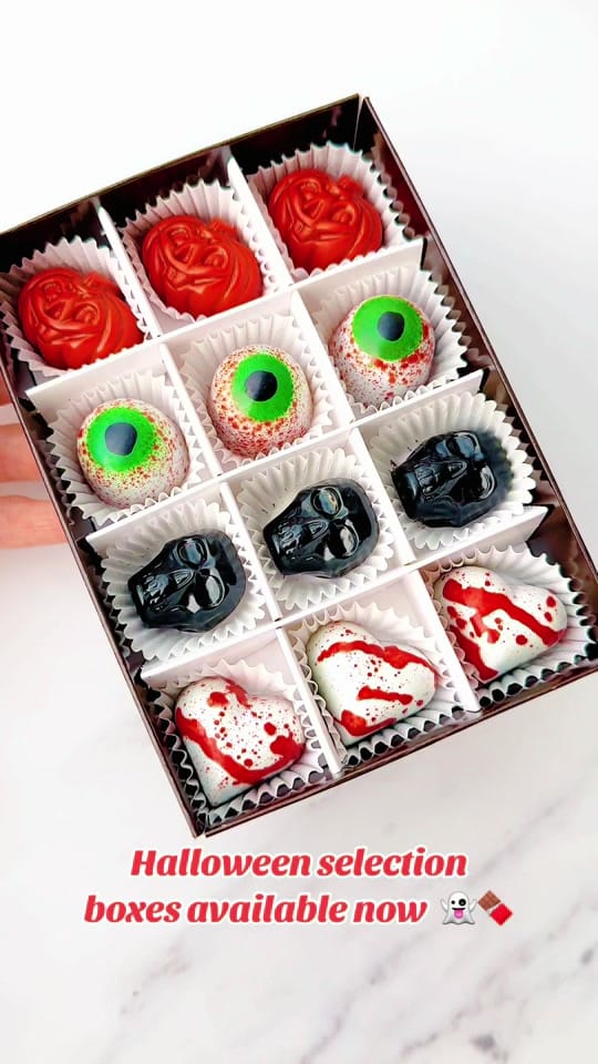 Post 10 by Handmade Vegan Chocs 🍫🌱 on TikTok (video)