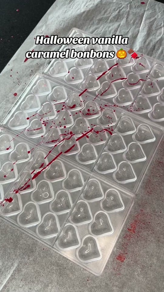 Post 9 by Handmade Vegan Chocs 🍫🌱 on TikTok (video)