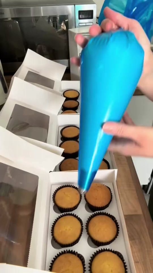 Post 1 by Rebecca-Yorkshire Girls Bakes on TikTok (video)