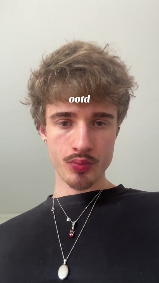 Post 8 by Con on TikTok (video)