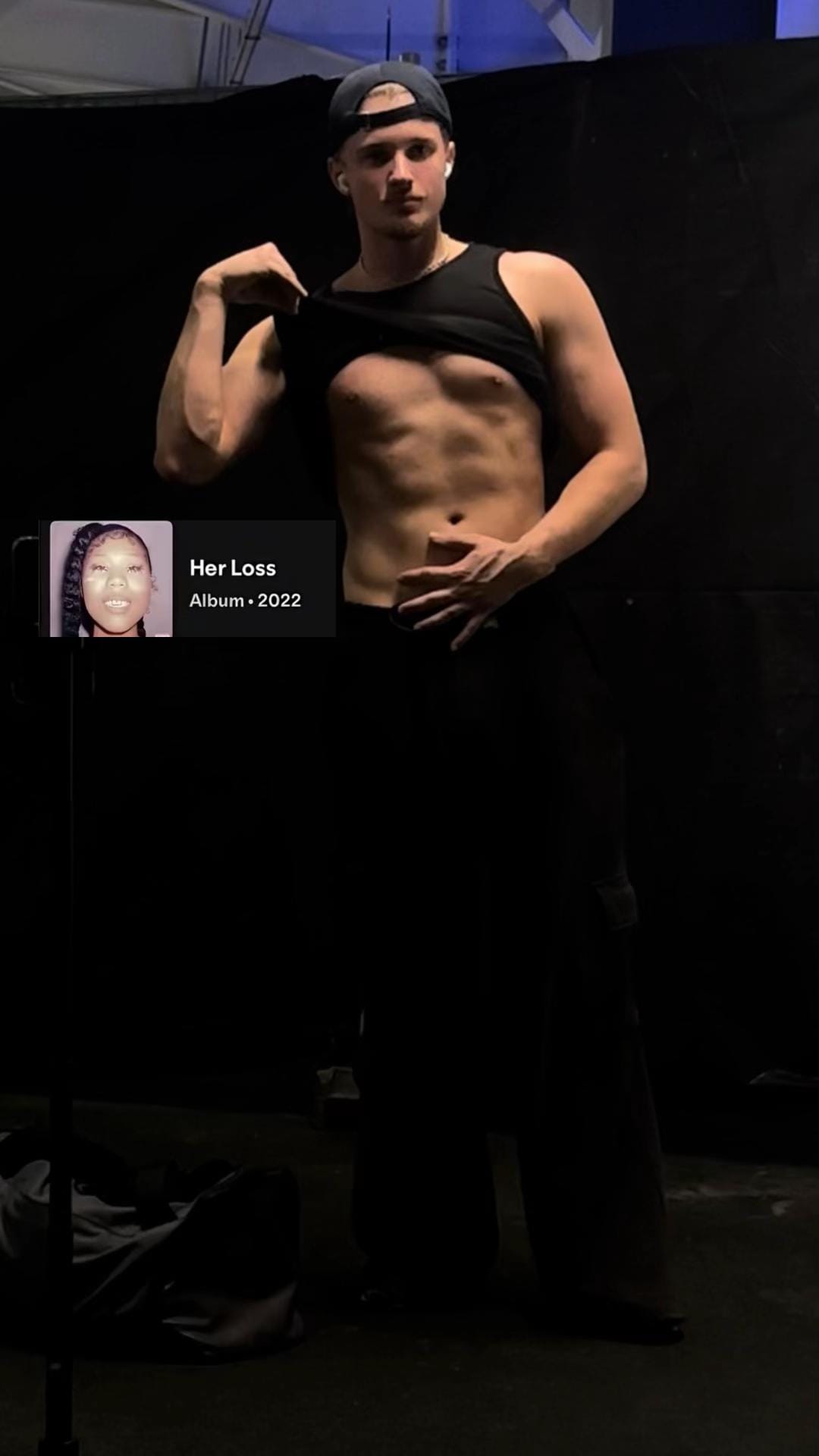 Post 6 by Con on TikTok (video)