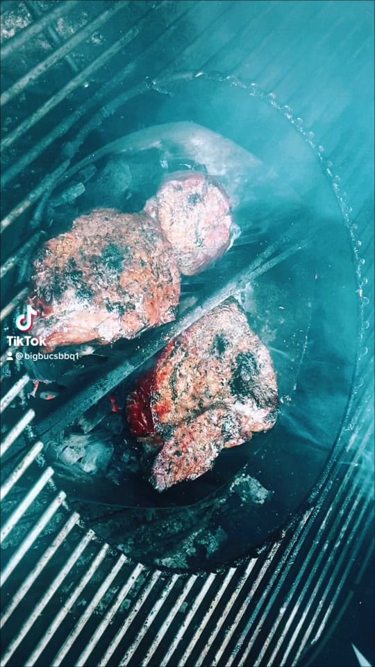 Post 7 by 🅱🅸🅶 🅱🆄🅲’🆂 🅱🅱🆀 on TikTok (video)