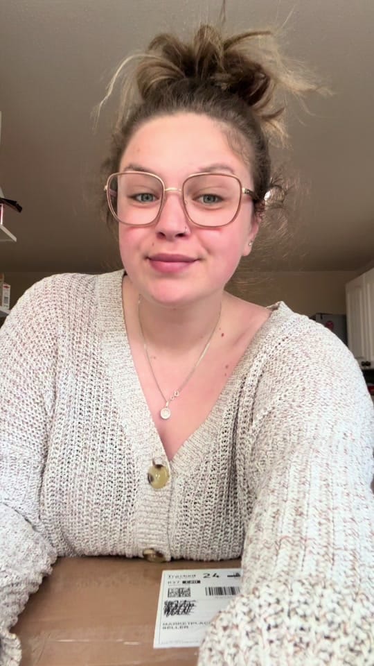 Post 6 by Paisleyscakes on TikTok (video)