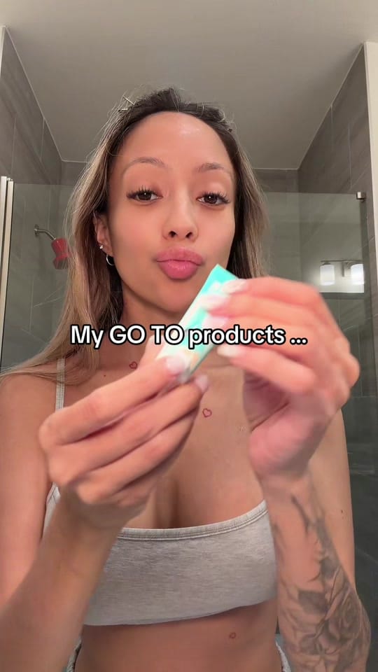 Post 4 by loveeegabriela on TikTok (video)