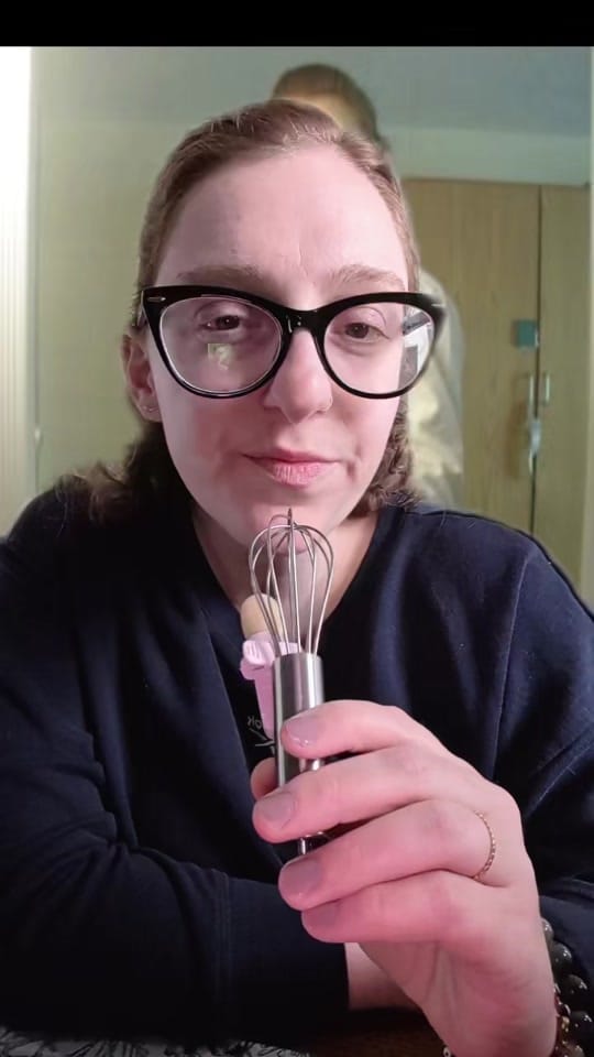 Post 1 by FlourettaSweet on TikTok (video)