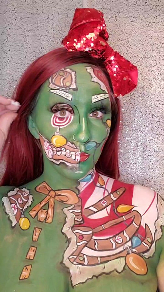 Post 8 by Amanda Roum on TikTok (video)
