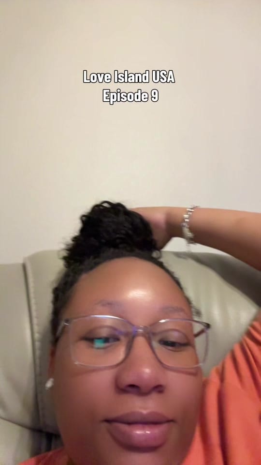Post 2 by _ayoomiah on TikTok (video)
