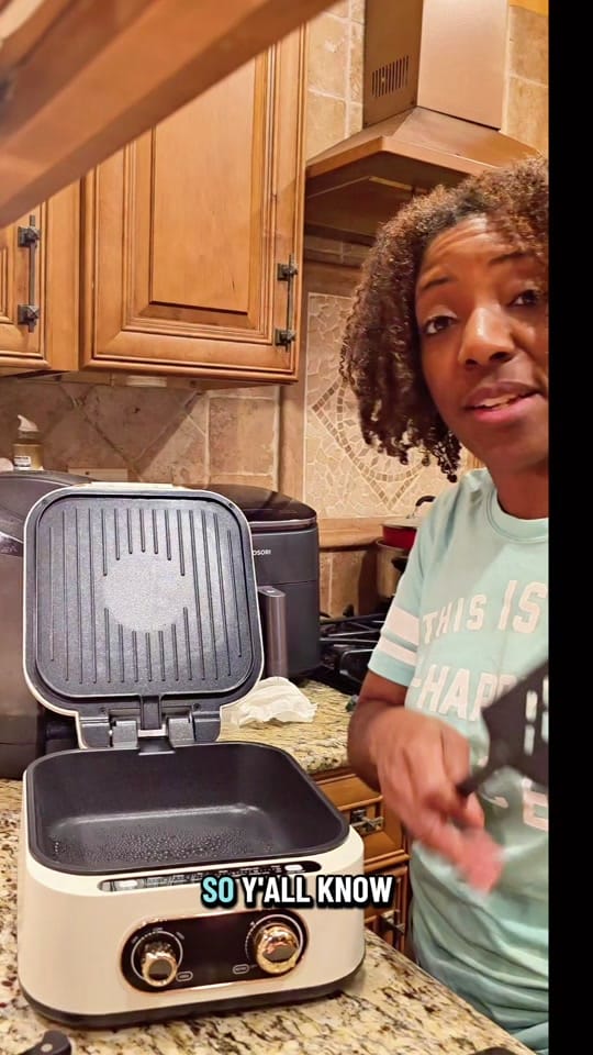 Post 7 by Ms Curly McCatlady (Carla) on TikTok (video)