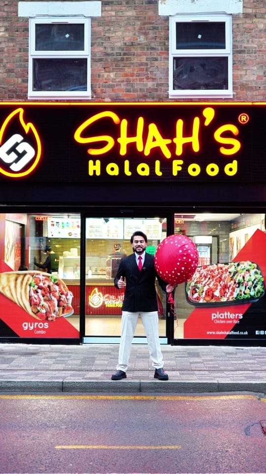 Post 10 by Shah’s Halal Food on TikTok (video)