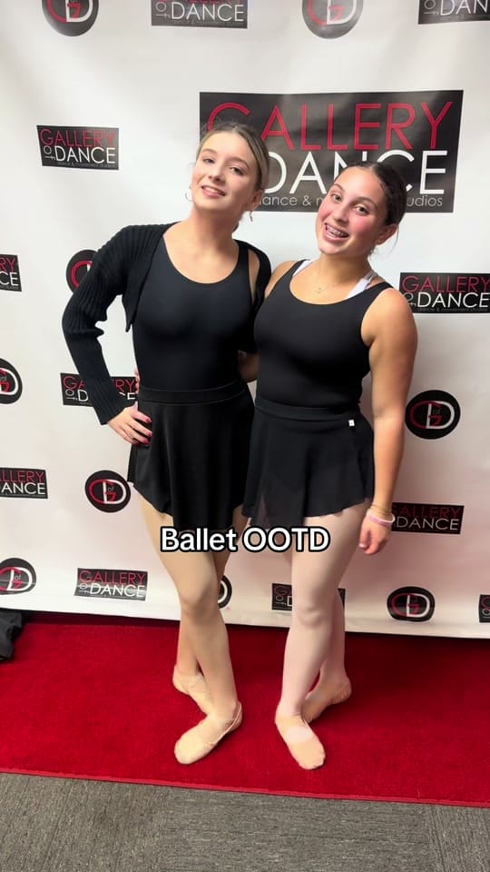Post 8 by Morgan and Lauren on TikTok (video)