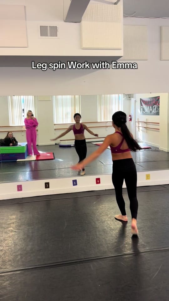 Post 4 by Morgan and Lauren on TikTok (video)