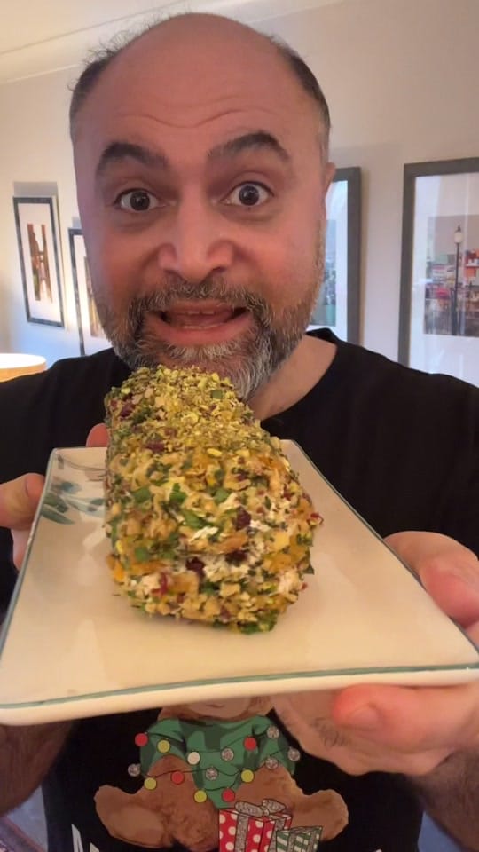 Post 3 by Alirez Foods on TikTok (video)