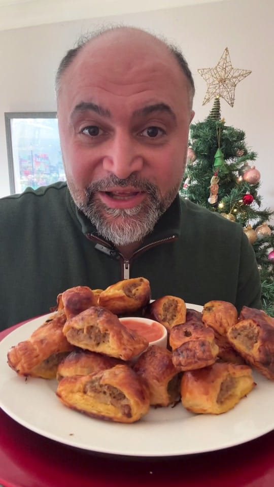 Post 2 by Alirez Foods on TikTok (video)