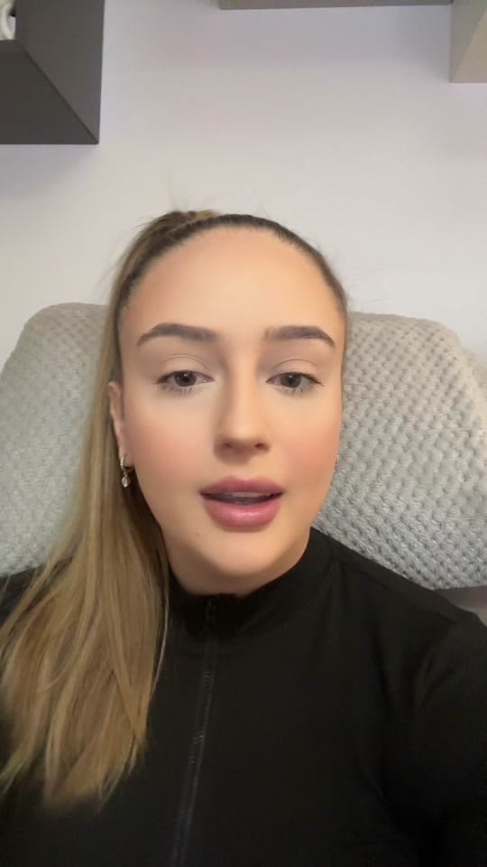 Post 10 by Ioana Doinita on TikTok (video)