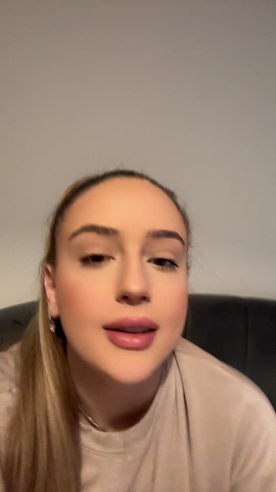 Post 9 by Ioana Doinita on TikTok (video)