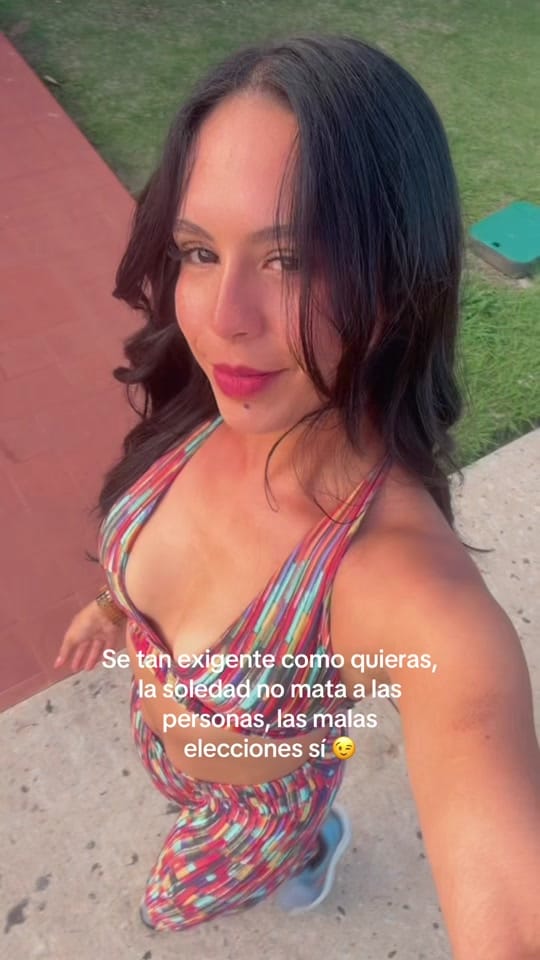 Post 2 by Adeliz Rivera on TikTok (video)