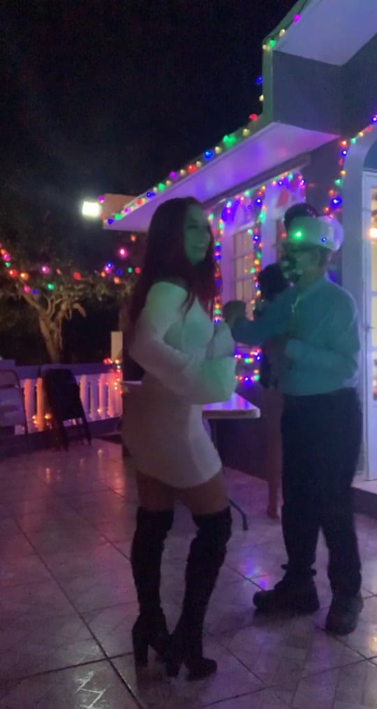 Post 6 by Adeliz Rivera on TikTok (video)