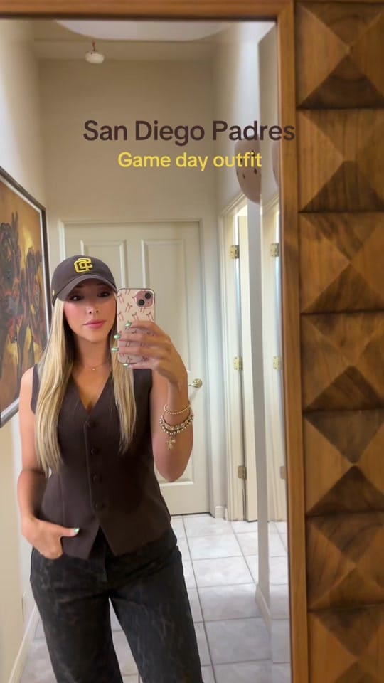 Post 4 by Bianca on TikTok (video)