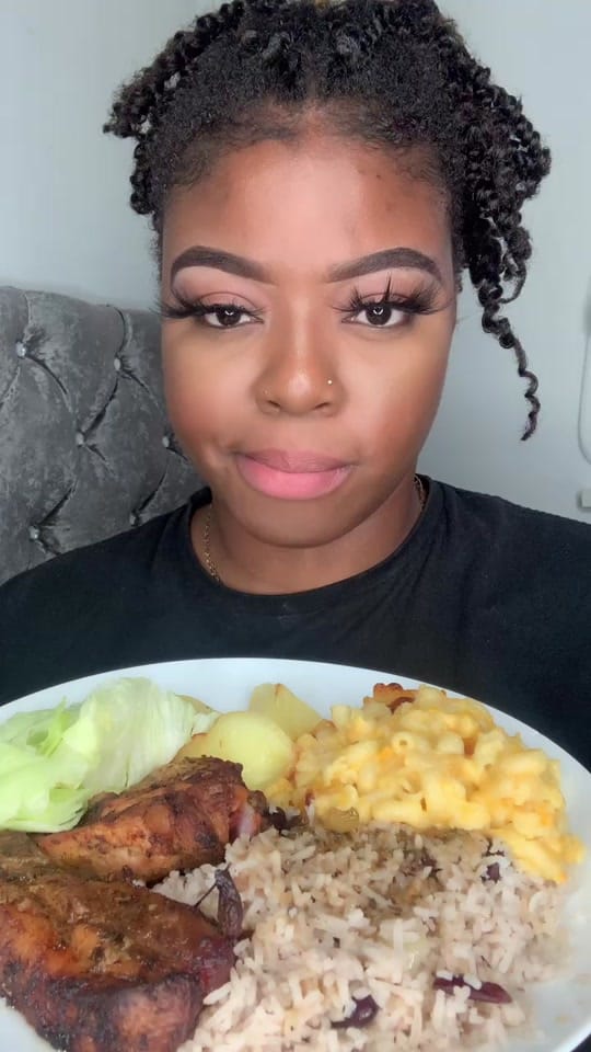 Post 9 by Mabslayssmukbangs on TikTok (video)