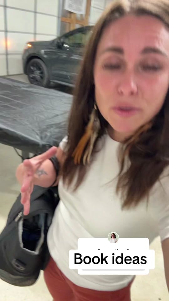 Post 8 by Lauren Denny on TikTok (video)