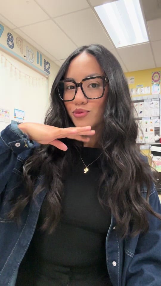 Post 7 by iris on TikTok (video)