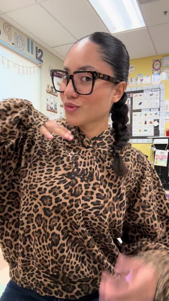 Post 1 by iris on TikTok (video)