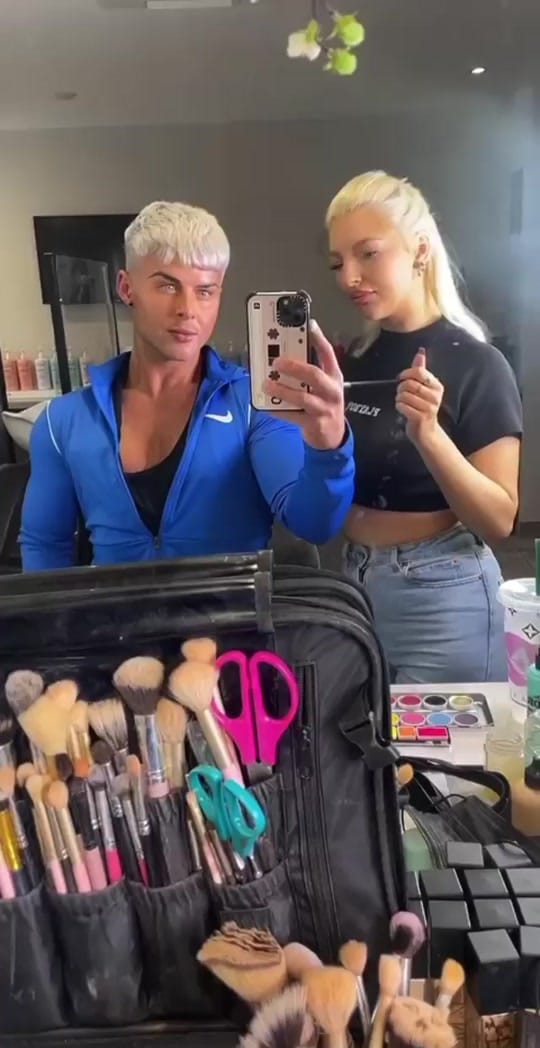 Post 3 by blukeyringss on TikTok (video)