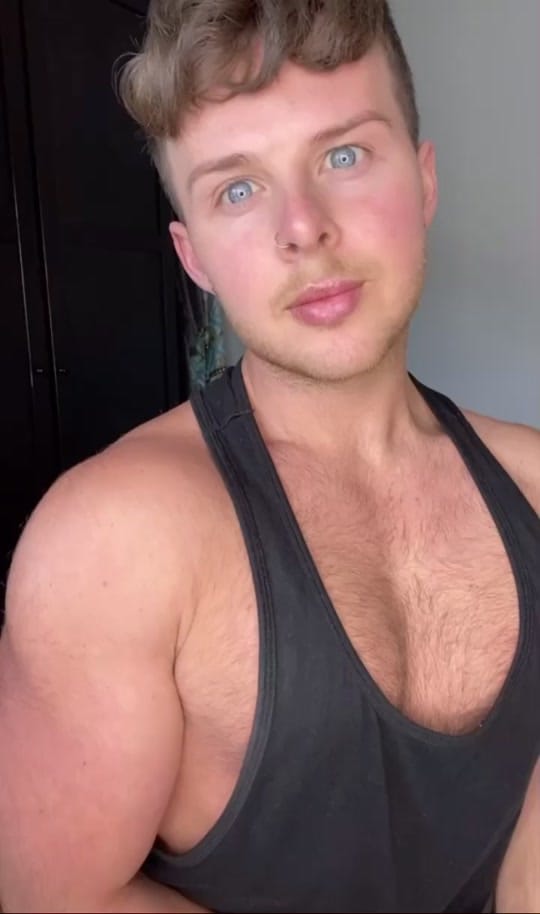 Post 6 by blukeyringss on TikTok (video)