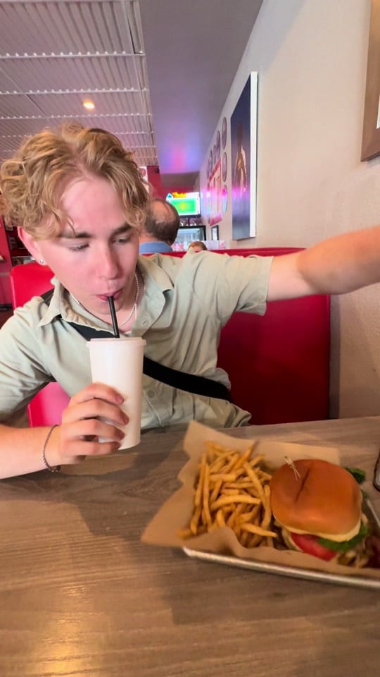 Post 1 by Preston / Burger Bros on TikTok (video)