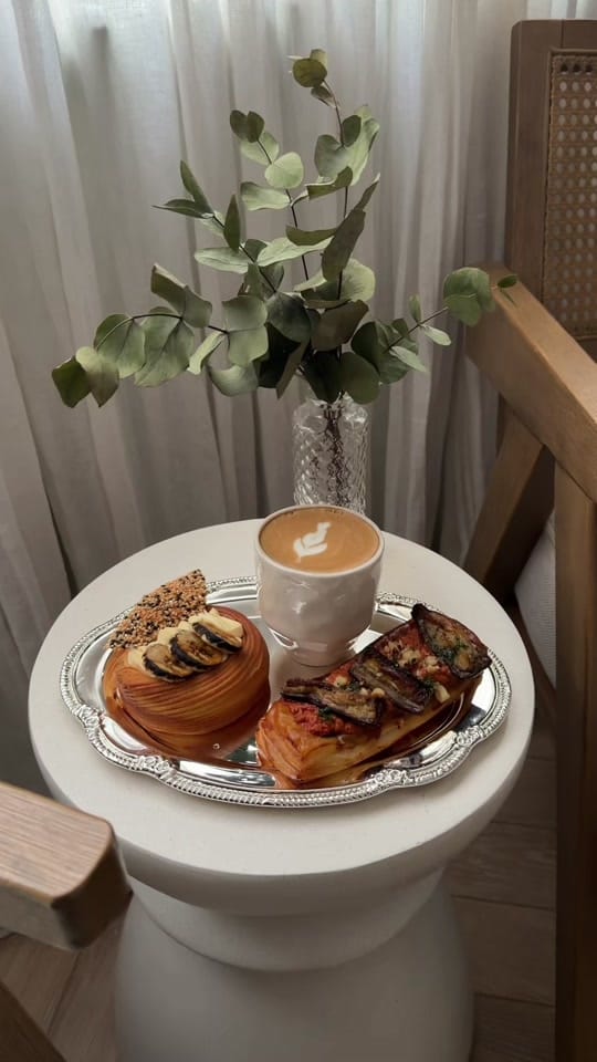 Post 6 by BakesByBee on TikTok (video)