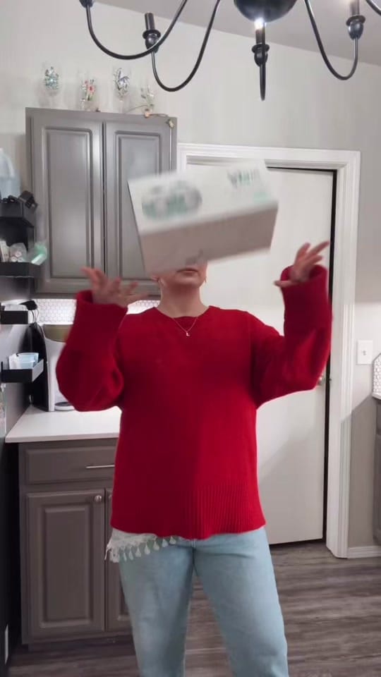 Post 9 by Sunny Day on TikTok (video)
