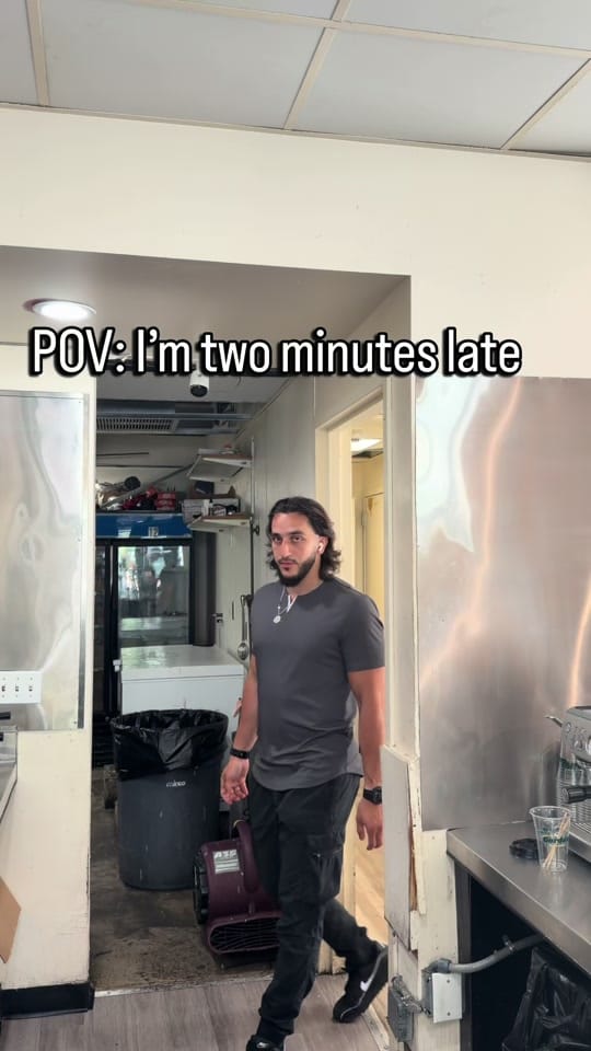 Post 1 by Gordos Bubble Waffles on TikTok (video)