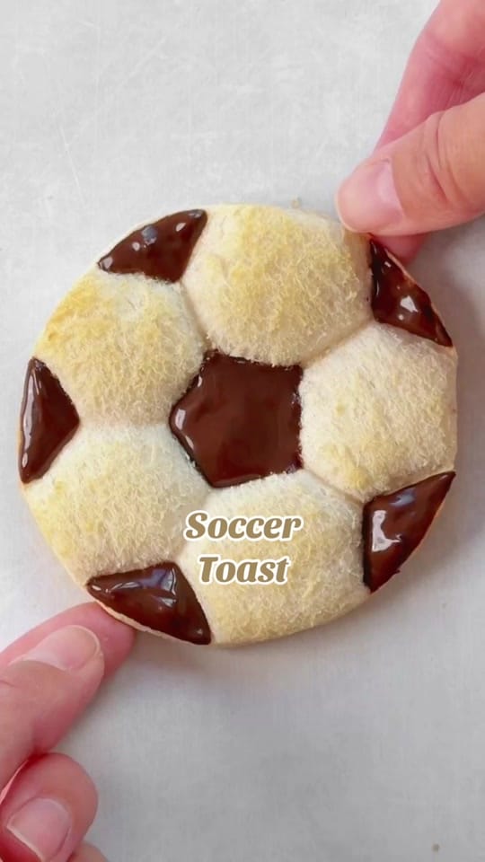 Post 3 by TheFastFoodie.tv on TikTok (video)